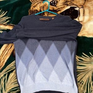 Long sleeve sweater v neck